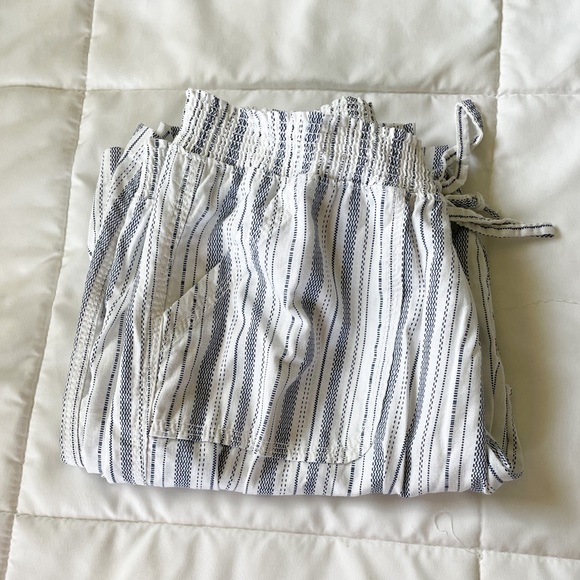 Linen Trousers - Picture 3 of 9